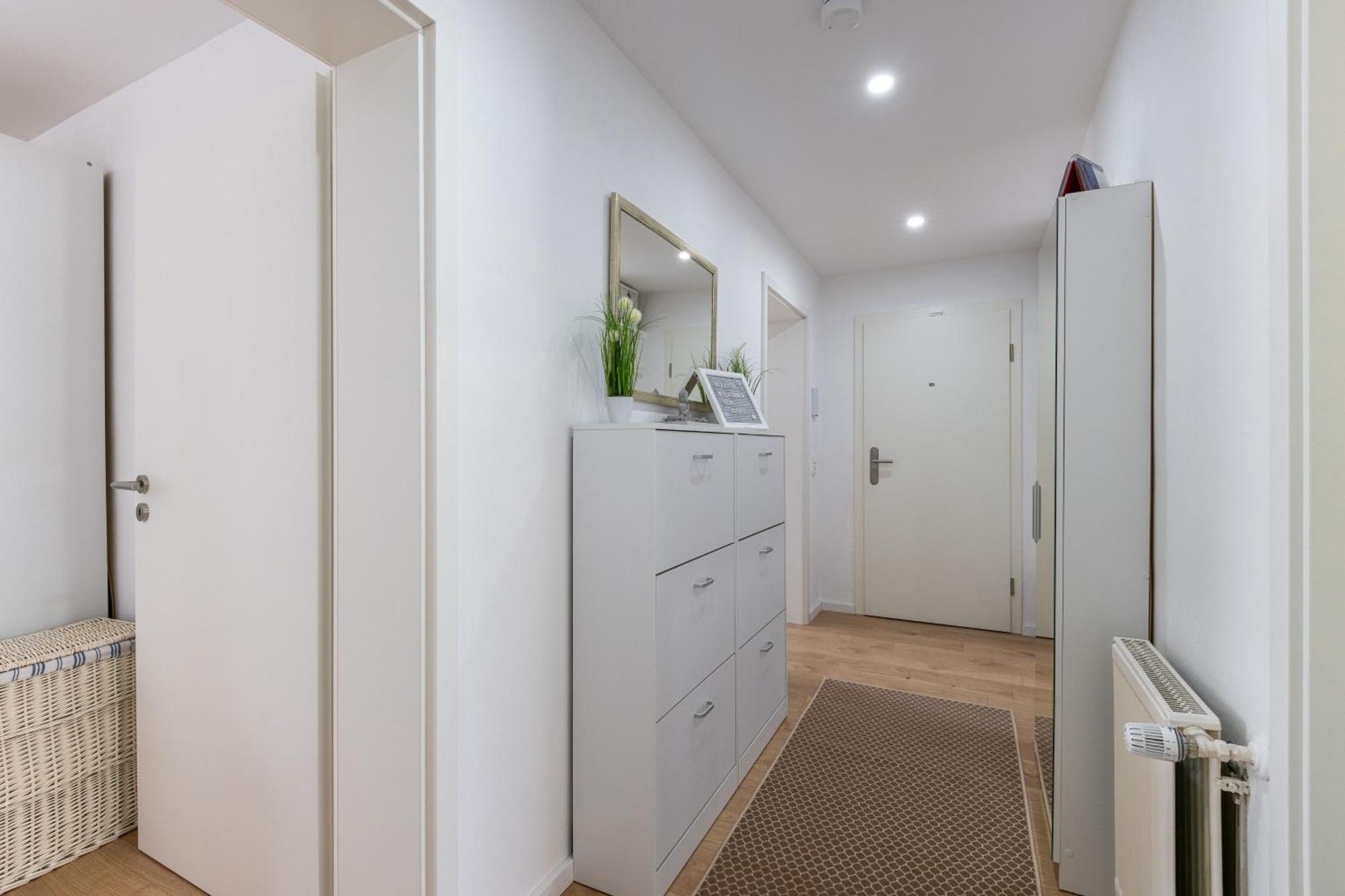 Schoenes, Modernes Apartment Mit Zwei Schlafzimmern - Zentral Mit Balkon Fuer 6 Personen Montabaur Ngoại thất bức ảnh