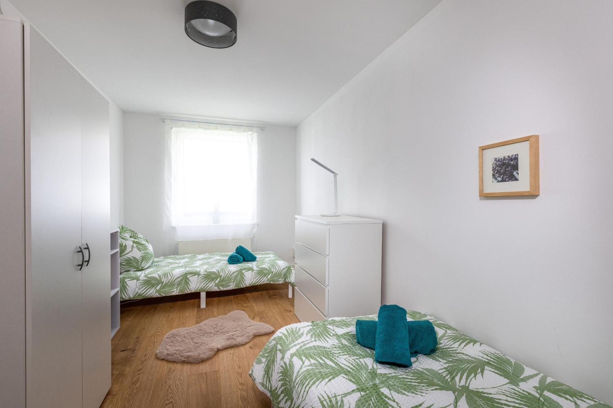 Schoenes, Modernes Apartment Mit Zwei Schlafzimmern - Zentral Mit Balkon Fuer 6 Personen Montabaur Ngoại thất bức ảnh
